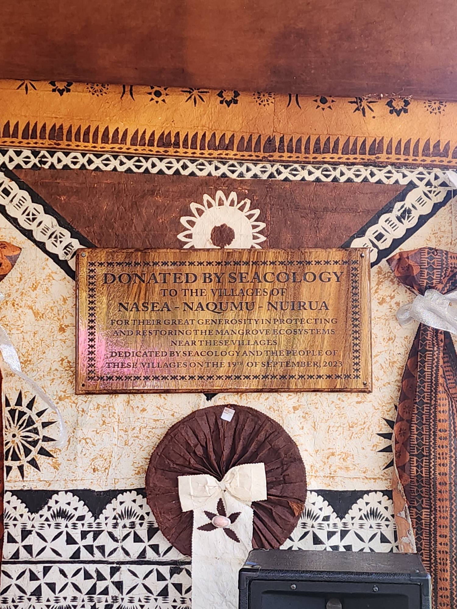 Plaque