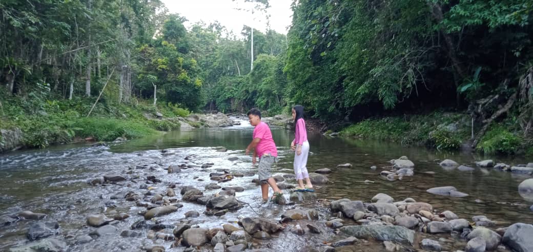 River near Tiga Bundu, Malaysia
